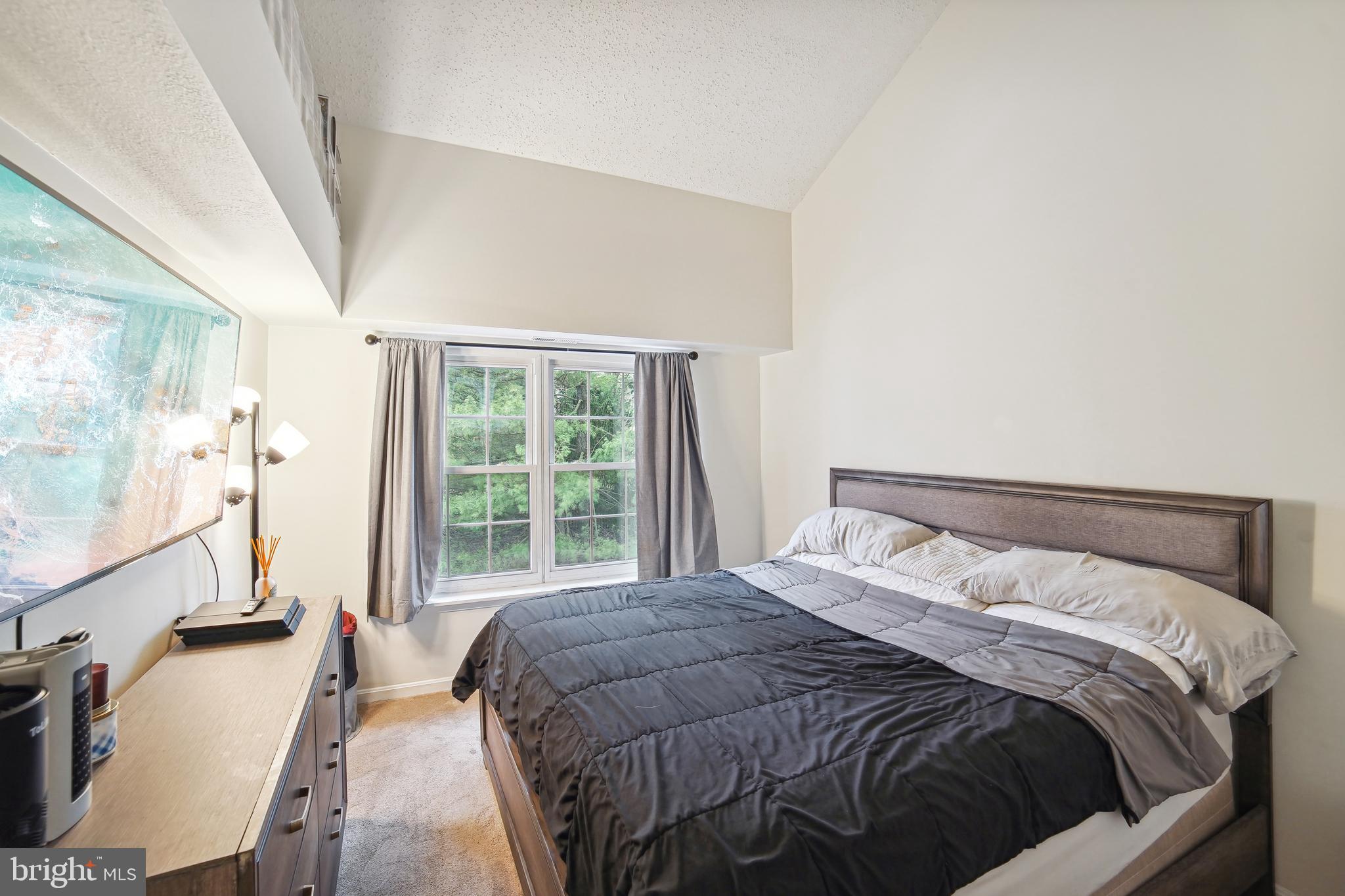 1601 CARRIAGE HOUSE TERRACE H