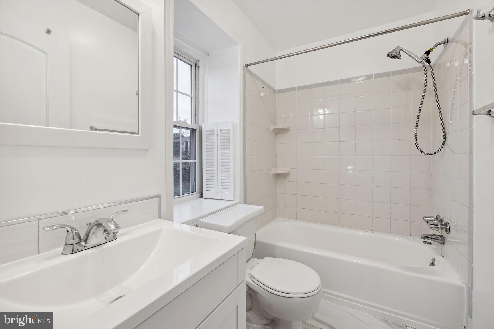 30 HIBISCUS COURT 14