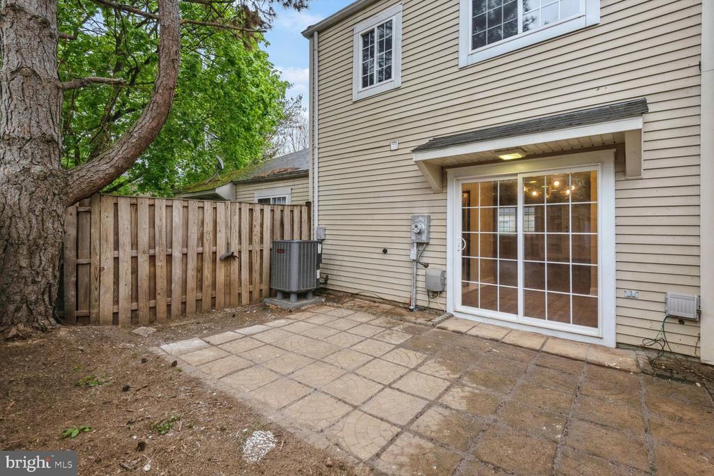 11445 STONEY POINT PLACE