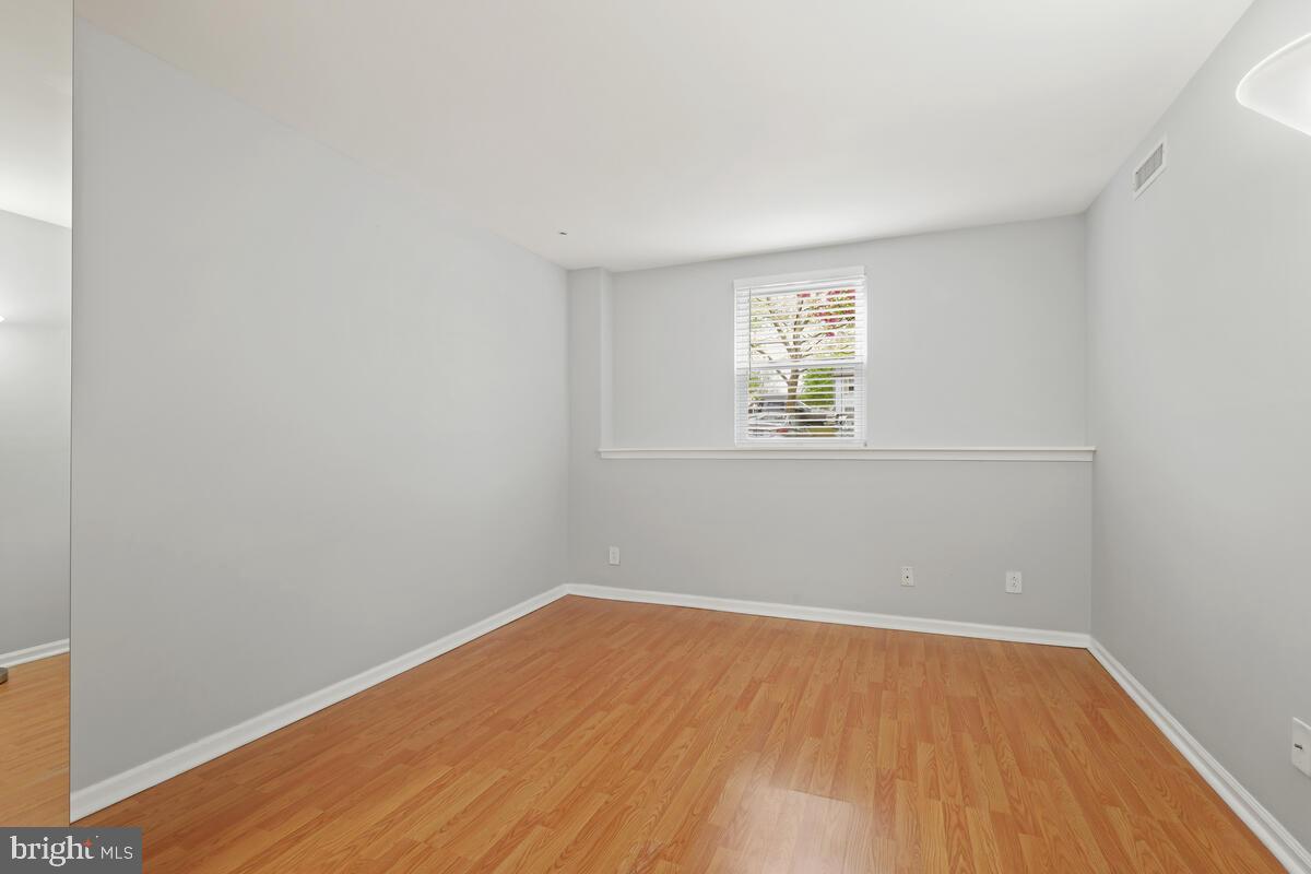 39 PICKERING COURT 02