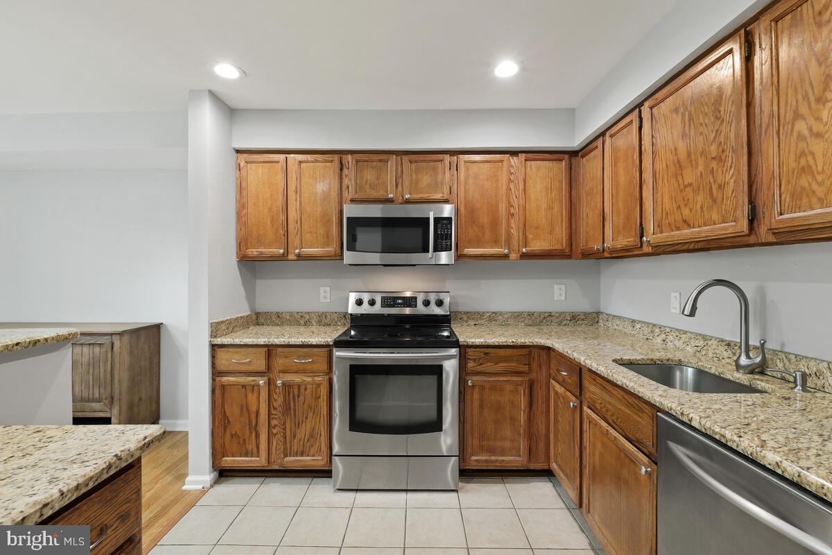 39 PICKERING COURT 02