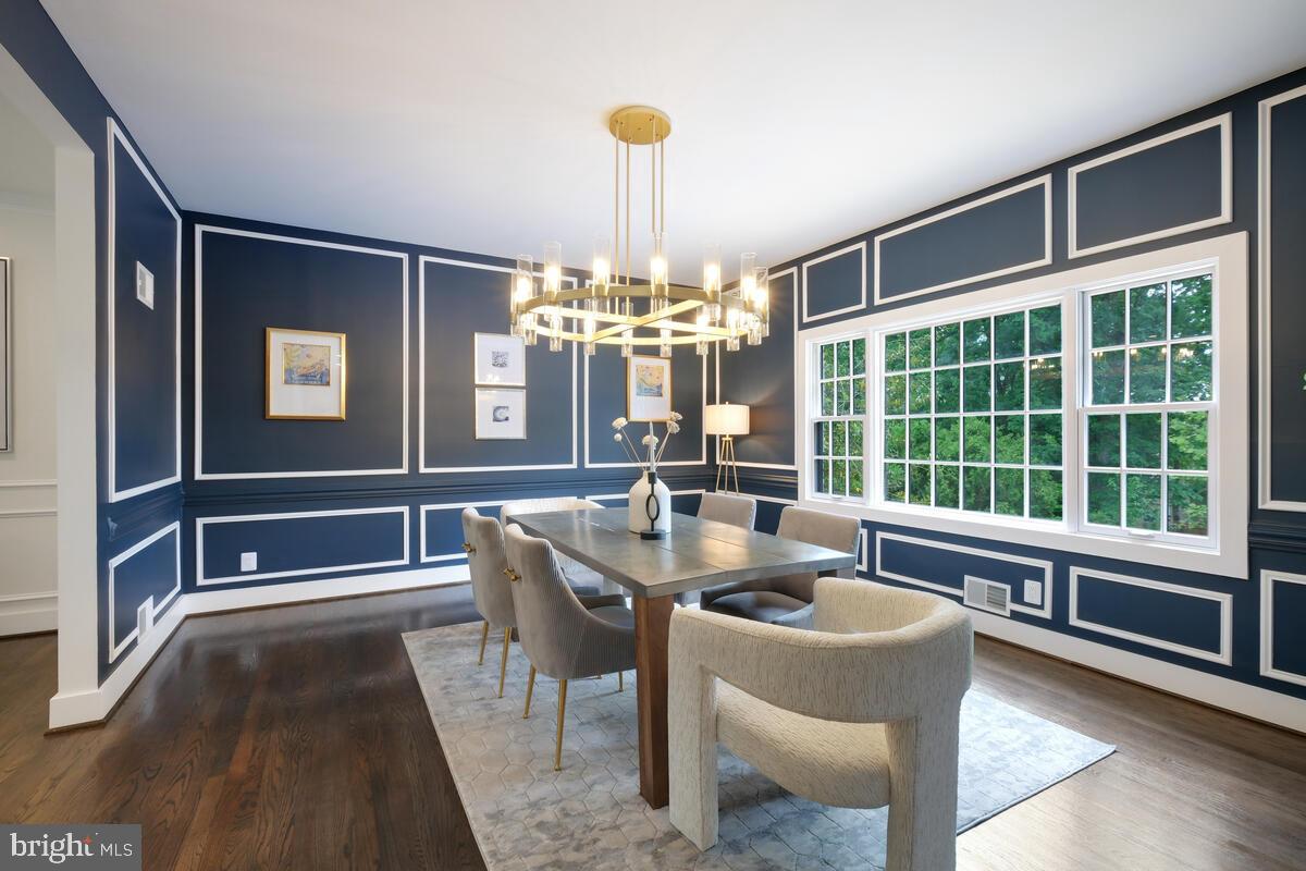 9816 GLENOLDEN DRIVE