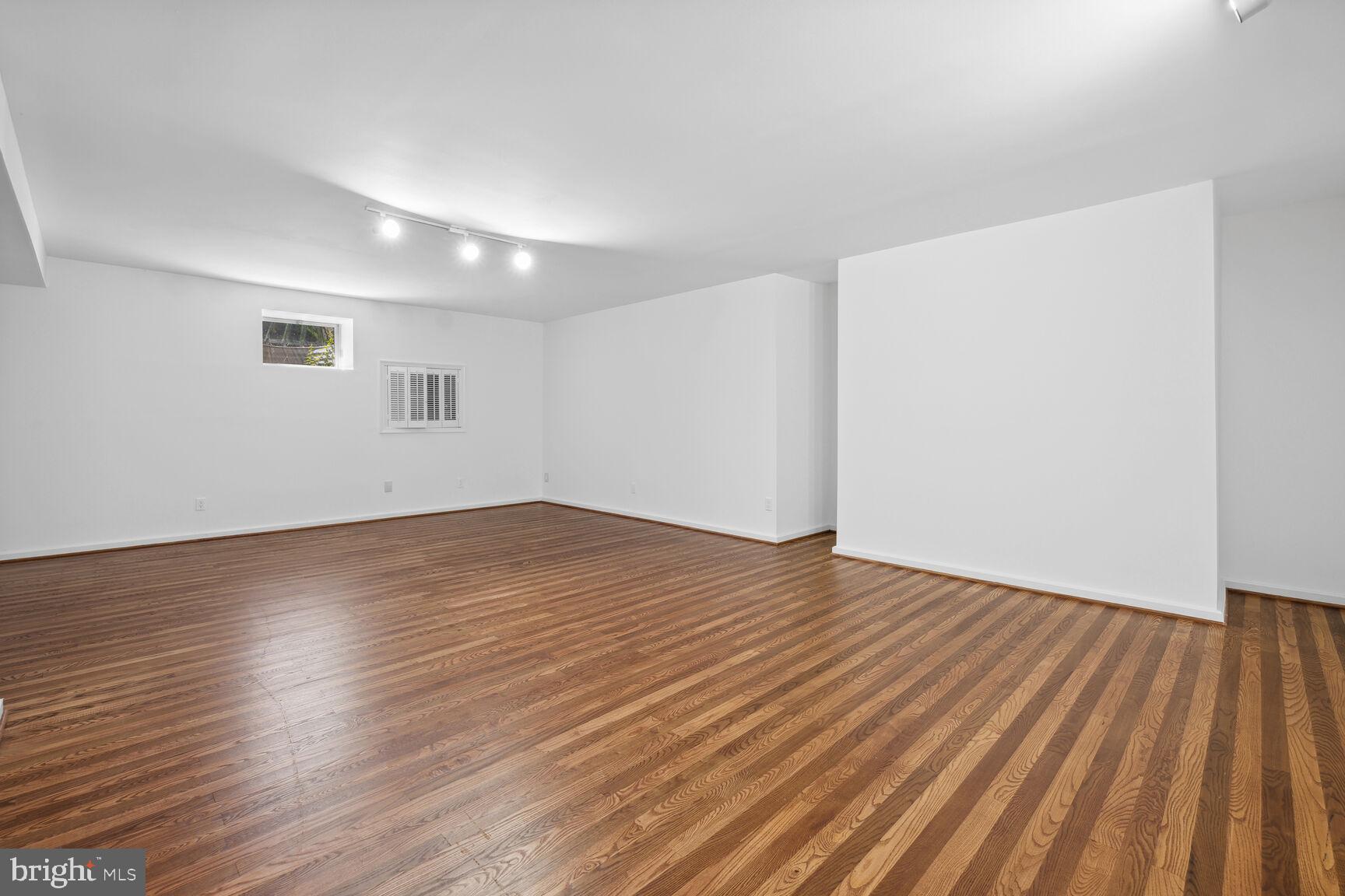 9909 BALD CYPRESS DRIVE