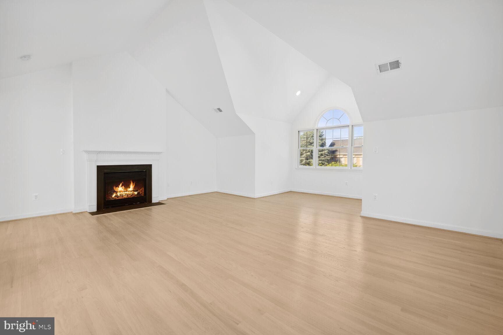 9909 BALD CYPRESS DRIVE