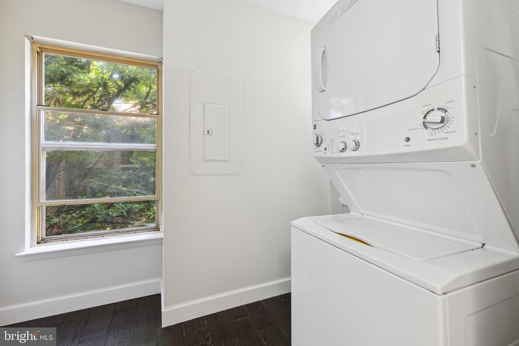 18503 SWEET AUTUMN DRIVE 301