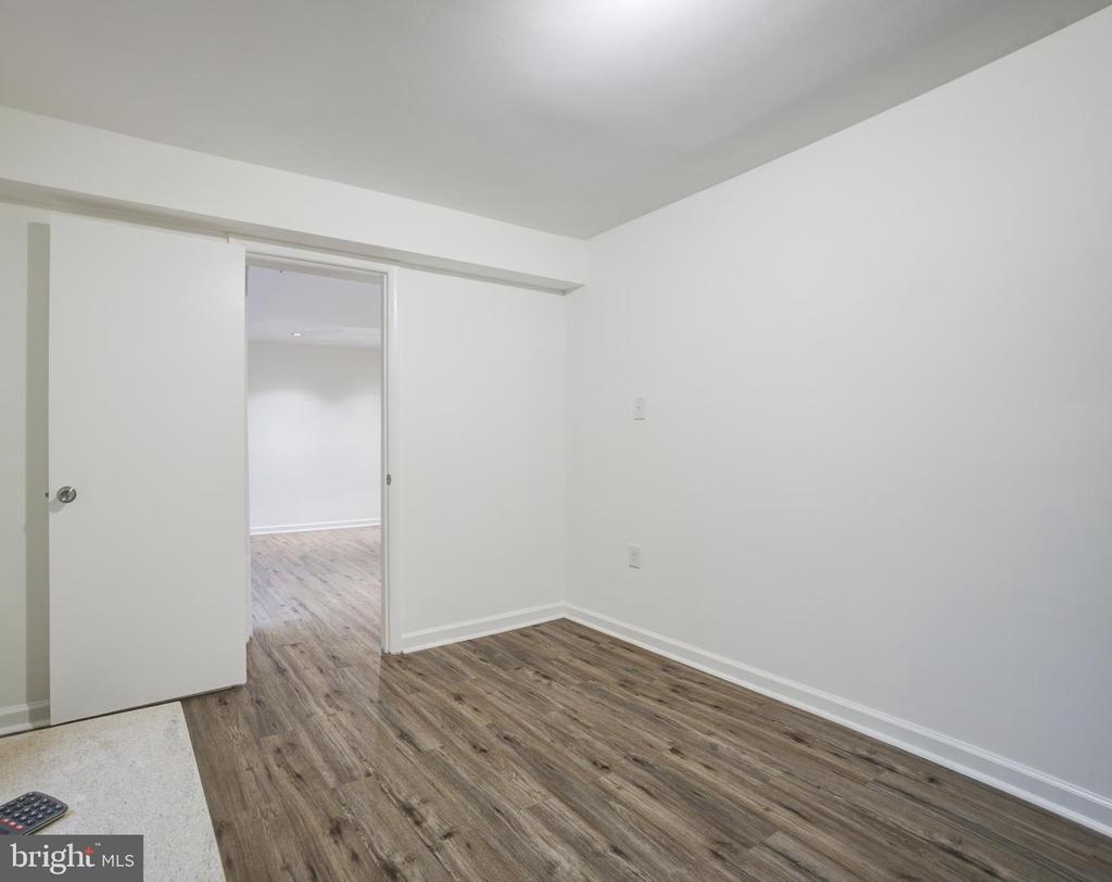 18734 WALKERS CHOICE ROAD 3