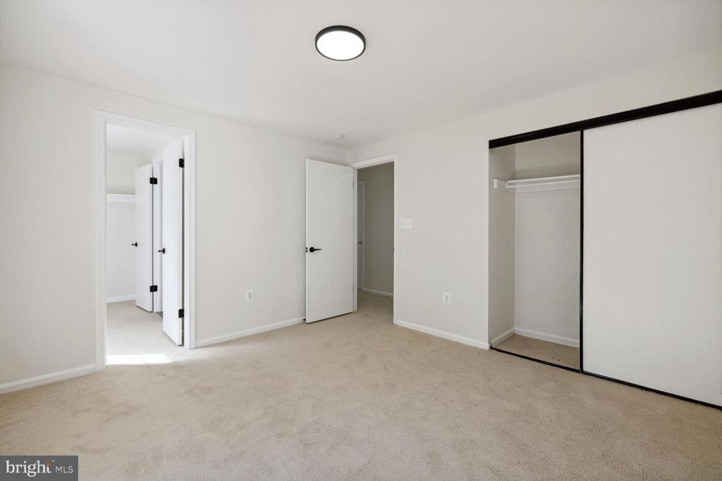 13410 COUNTRY RIDGE DRIVE