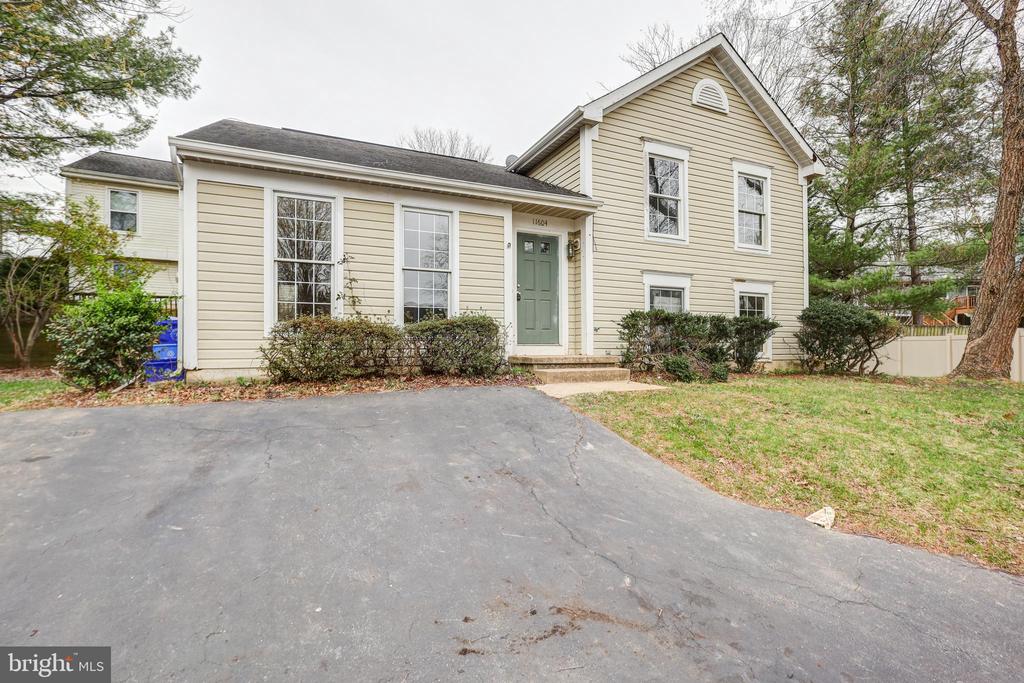 11604 QUEEN NICOLE TERRACE