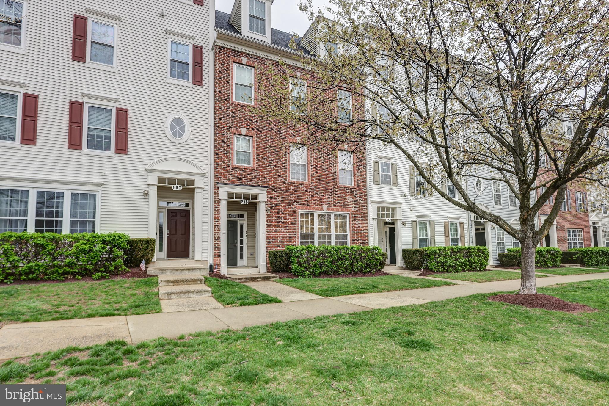 648 ORCHARD RIDGE DRIVE 200