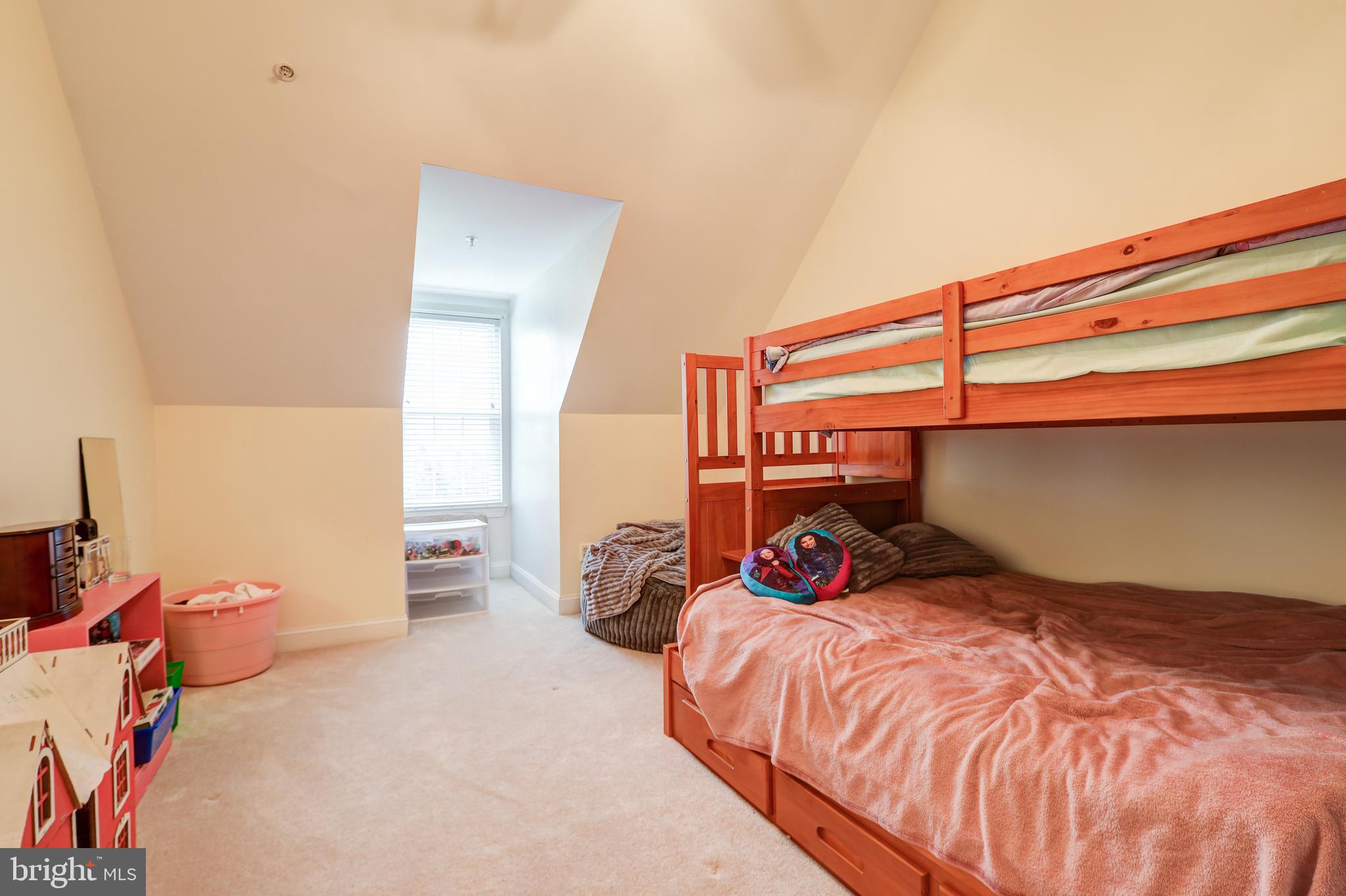 648 ORCHARD RIDGE DRIVE 200