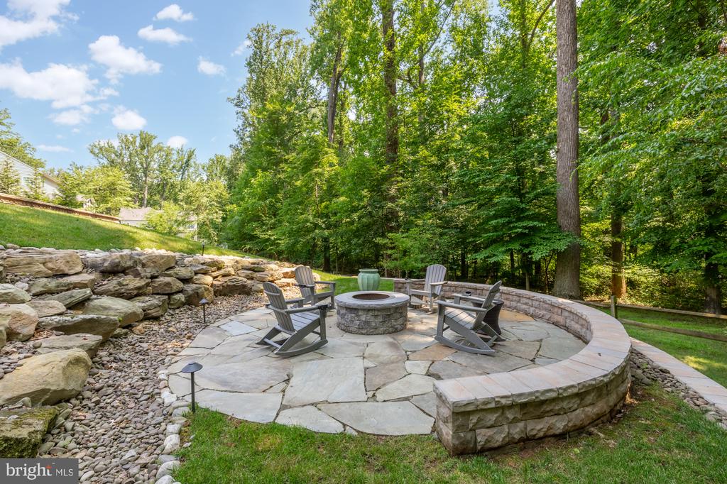 15931 WOODS CENTER ROAD