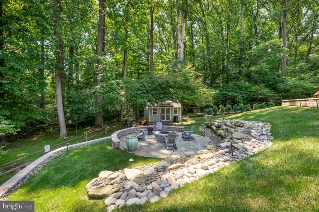 15931 WOODS CENTER ROAD