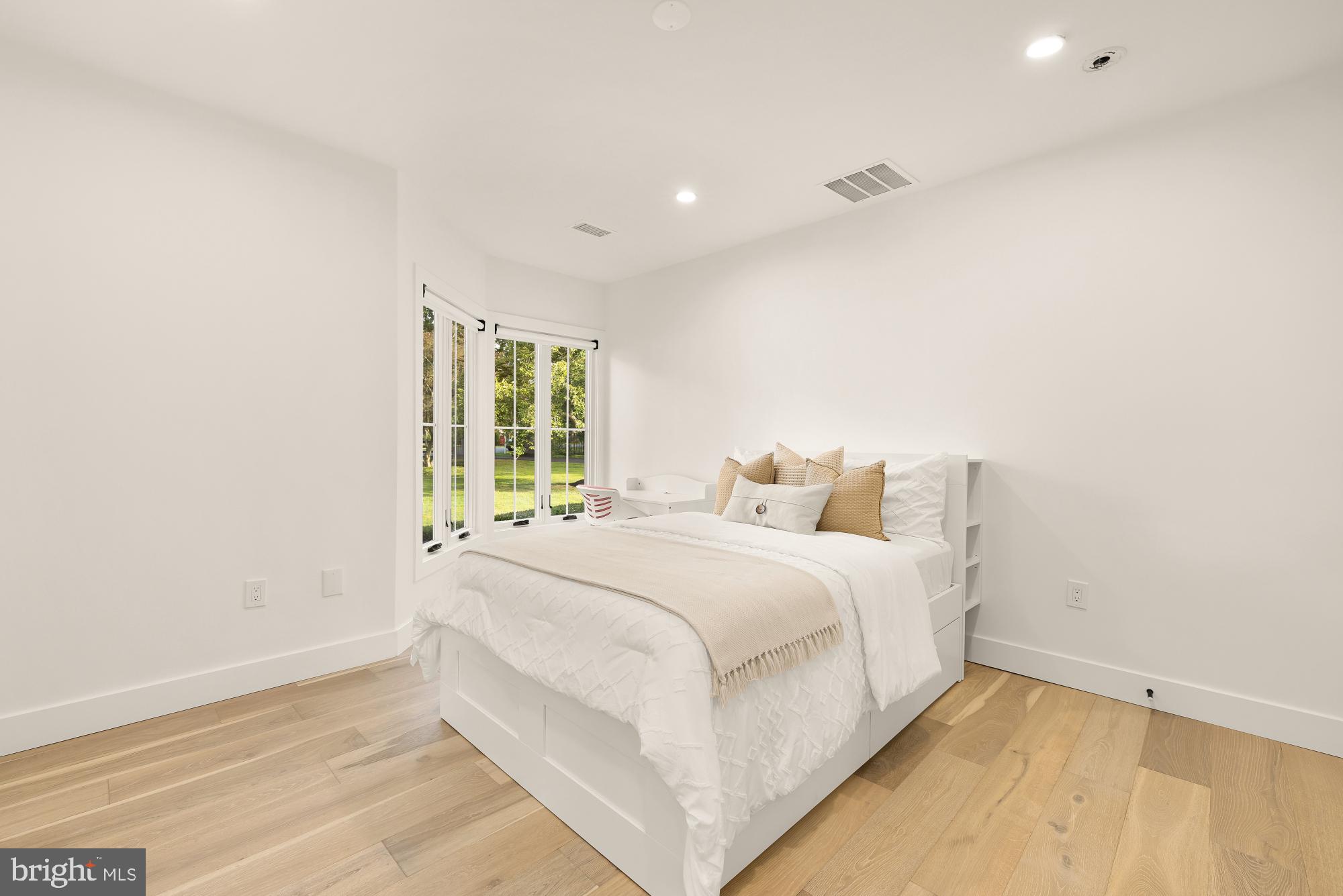 12916 BRUSHWOOD TERRACE