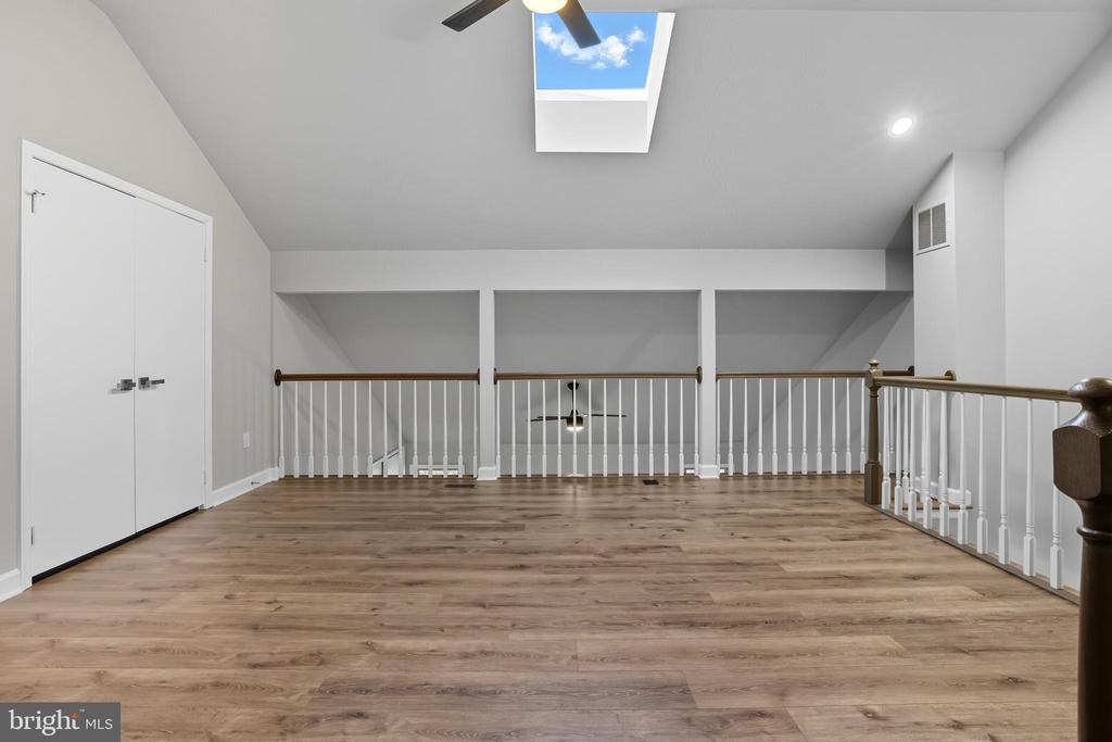 5725 BREWER HOUSE CIRCLE
