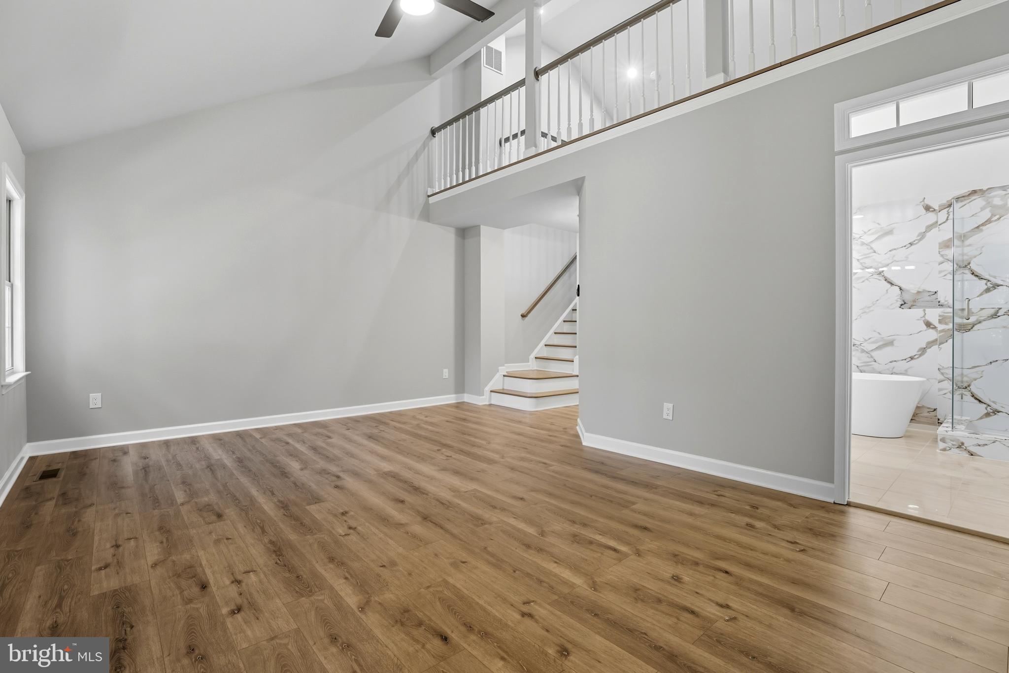 5725 BREWER HOUSE CIRCLE
