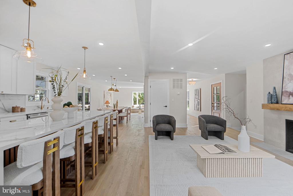 8511 HUNTER CREEK TRAIL