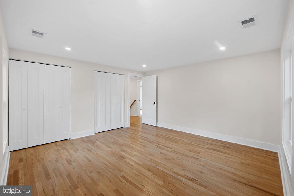 8511 HUNTER CREEK TRAIL