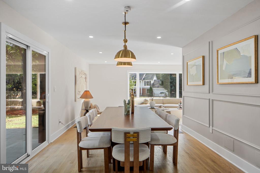 8511 HUNTER CREEK TRAIL