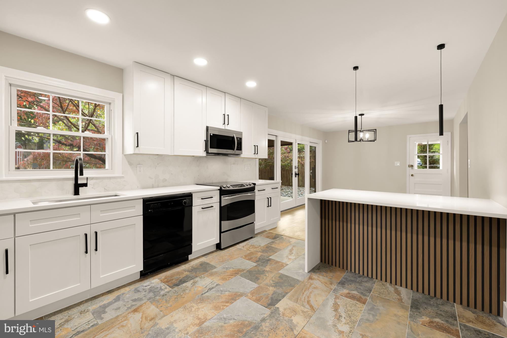 3173 CASTLELEIGH ROAD