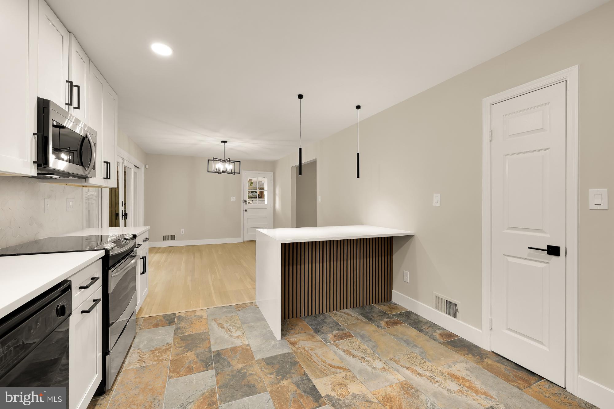 3173 CASTLELEIGH ROAD