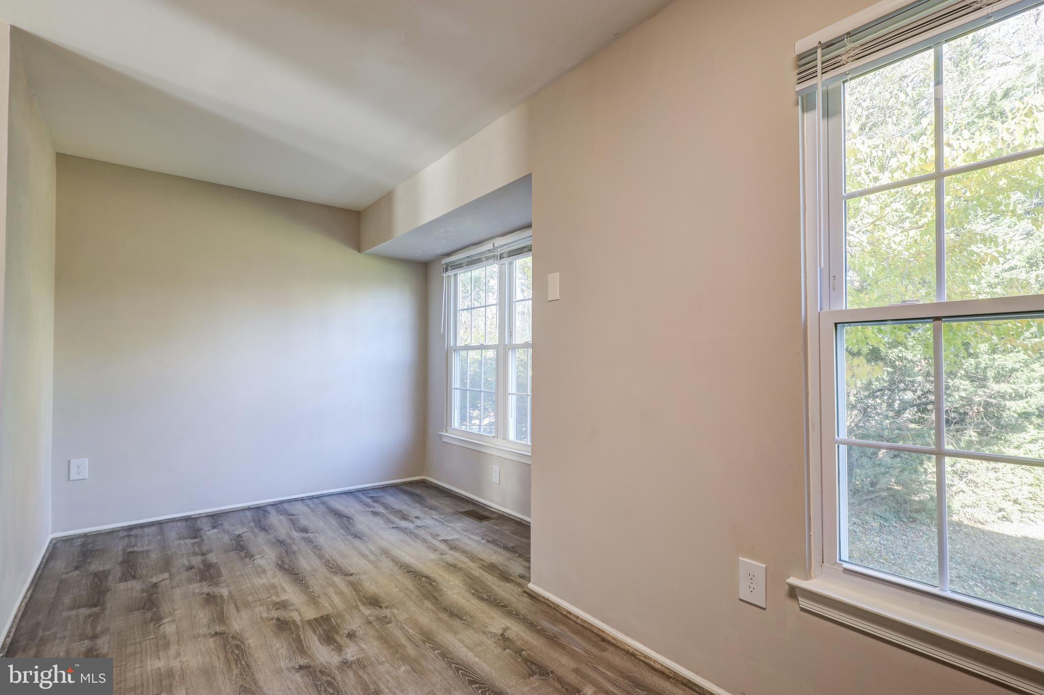 840 IVY LEAGUE LANE 4-22