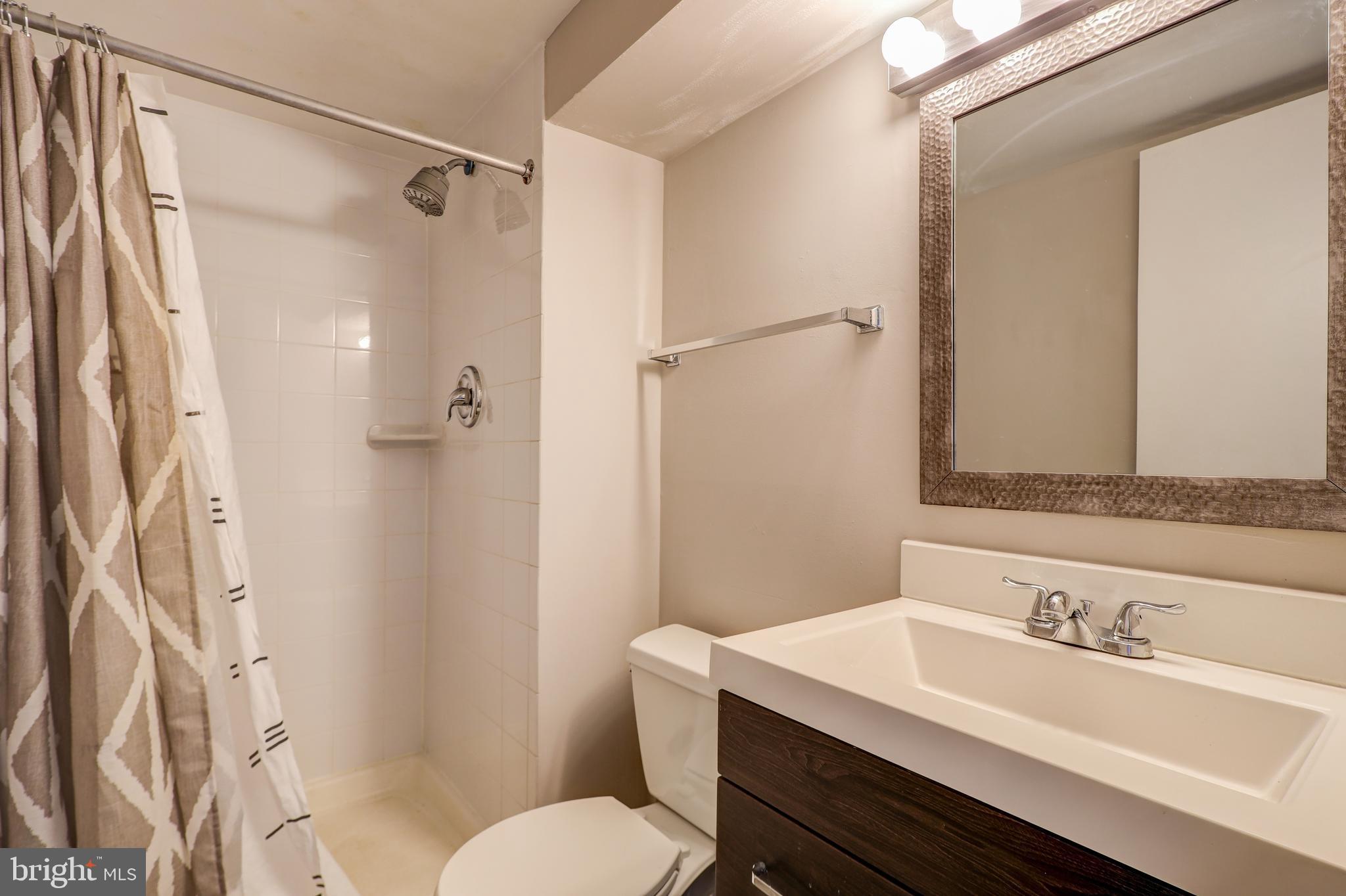 840 IVY LEAGUE LANE 4-22