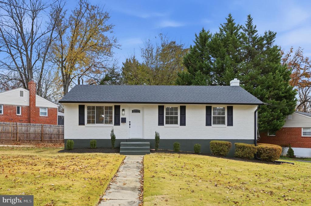 11901 ROCKING HORSE ROAD