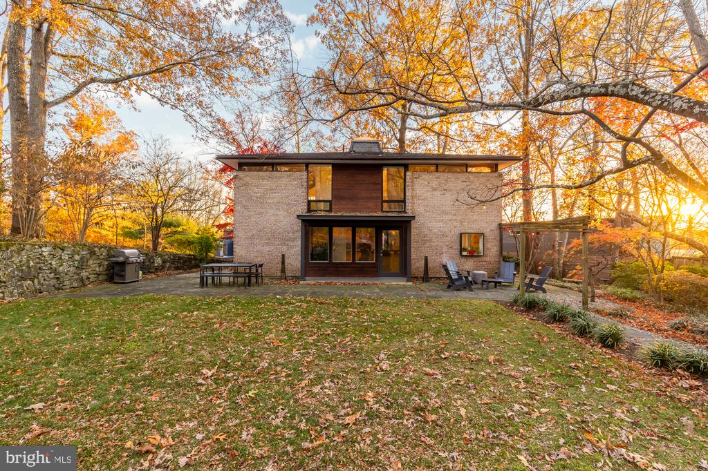 5420 MOHICAN ROAD