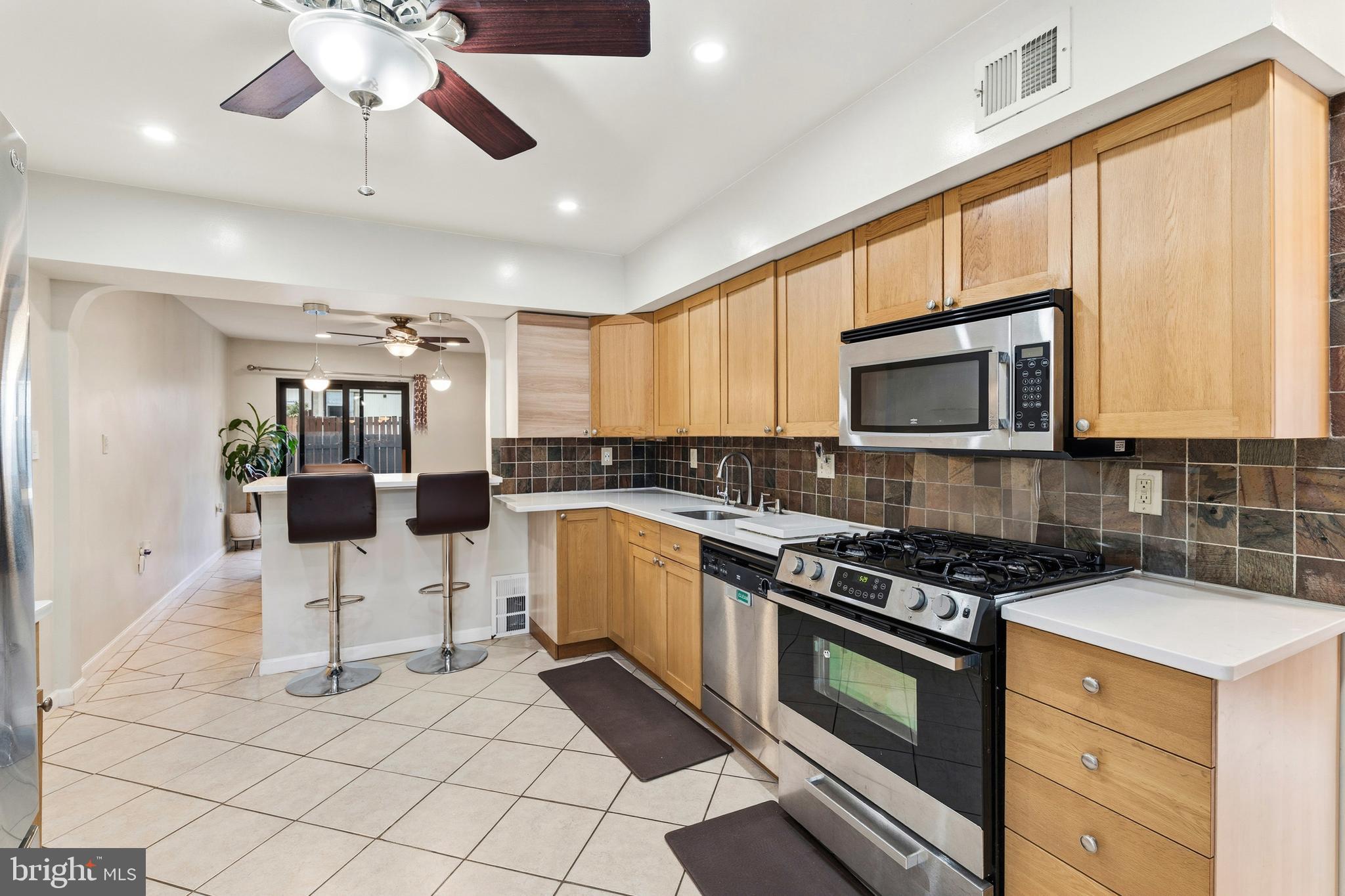 7641 LAYTONIA DRIVE