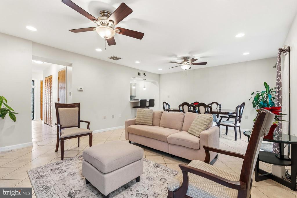 7641 LAYTONIA DRIVE