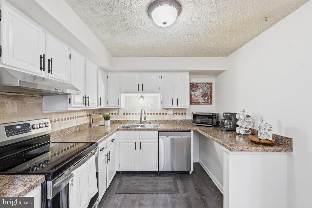 10504 APPLE RIDGE ROAD