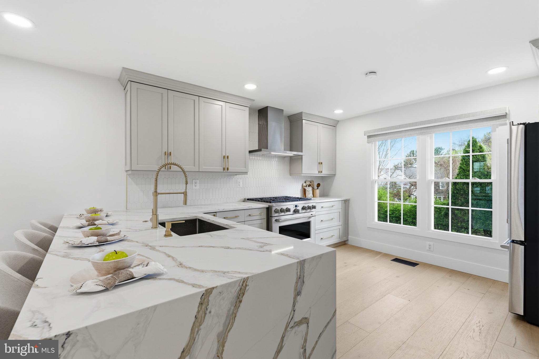 10029 DELLCASTLE ROAD