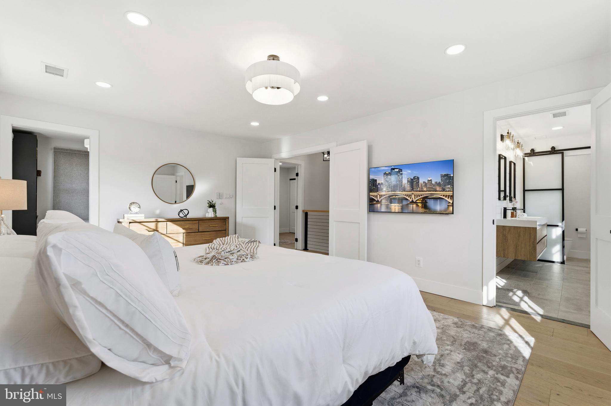 10029 DELLCASTLE ROAD