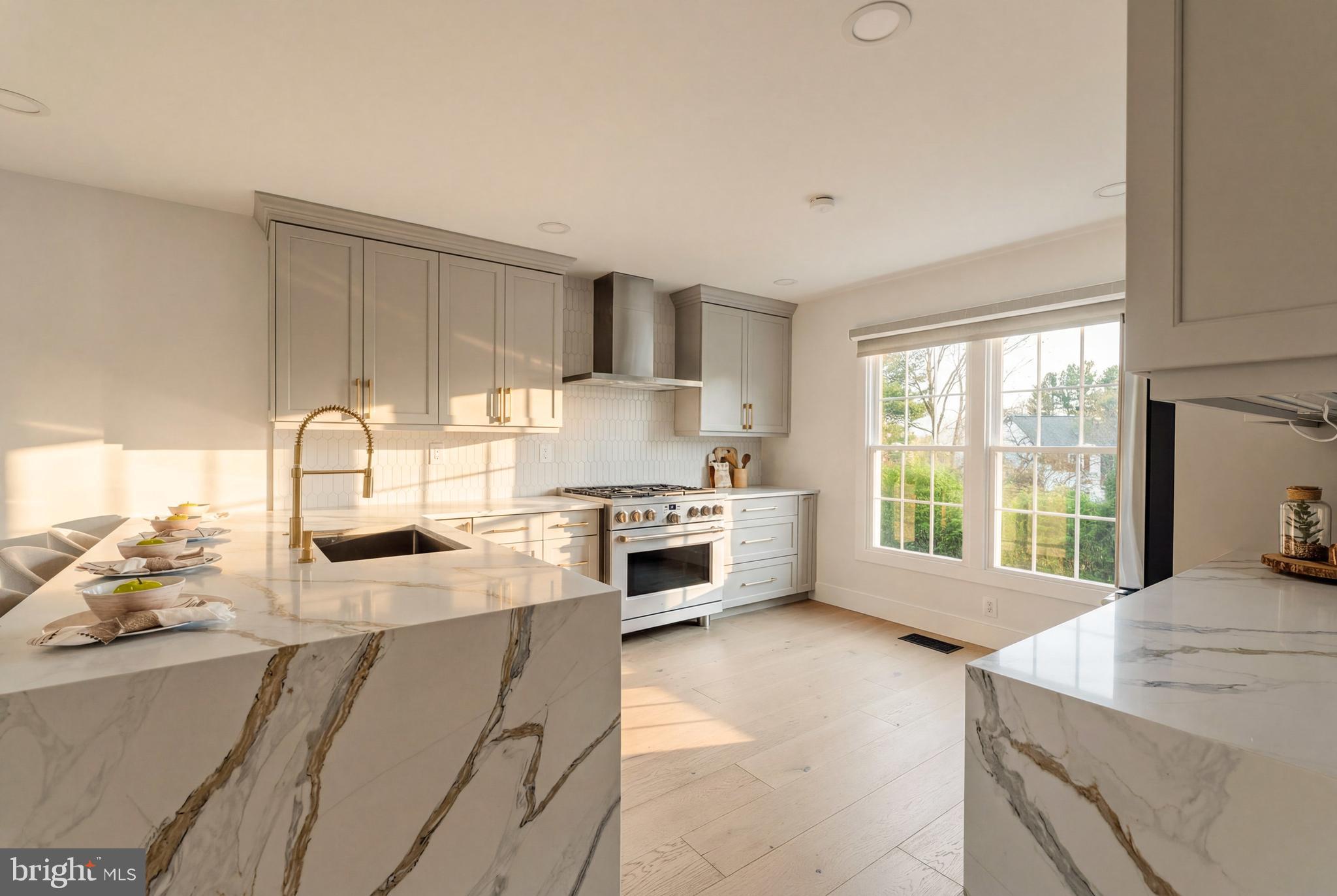 10029 DELLCASTLE ROAD