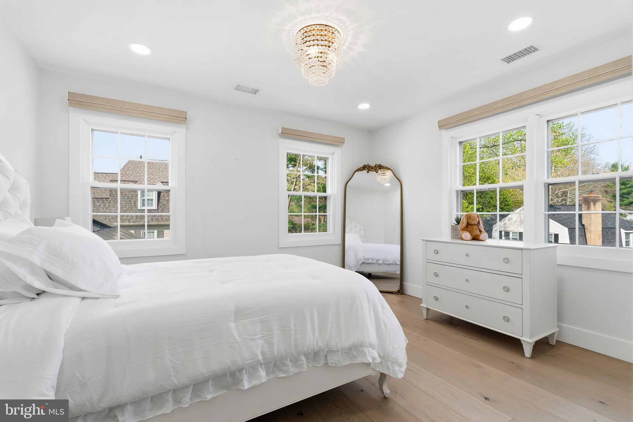 10029 DELLCASTLE ROAD