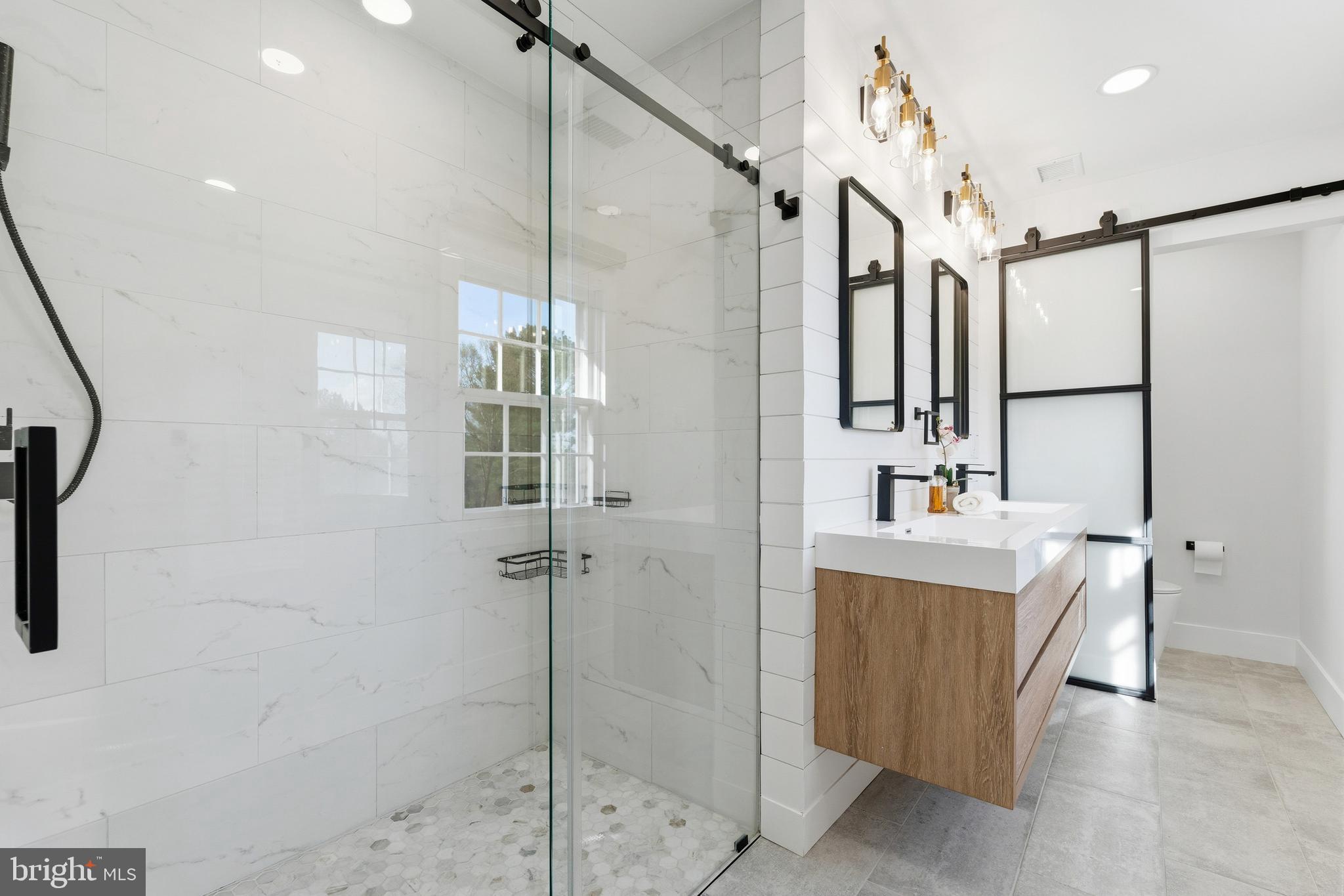 10029 DELLCASTLE ROAD