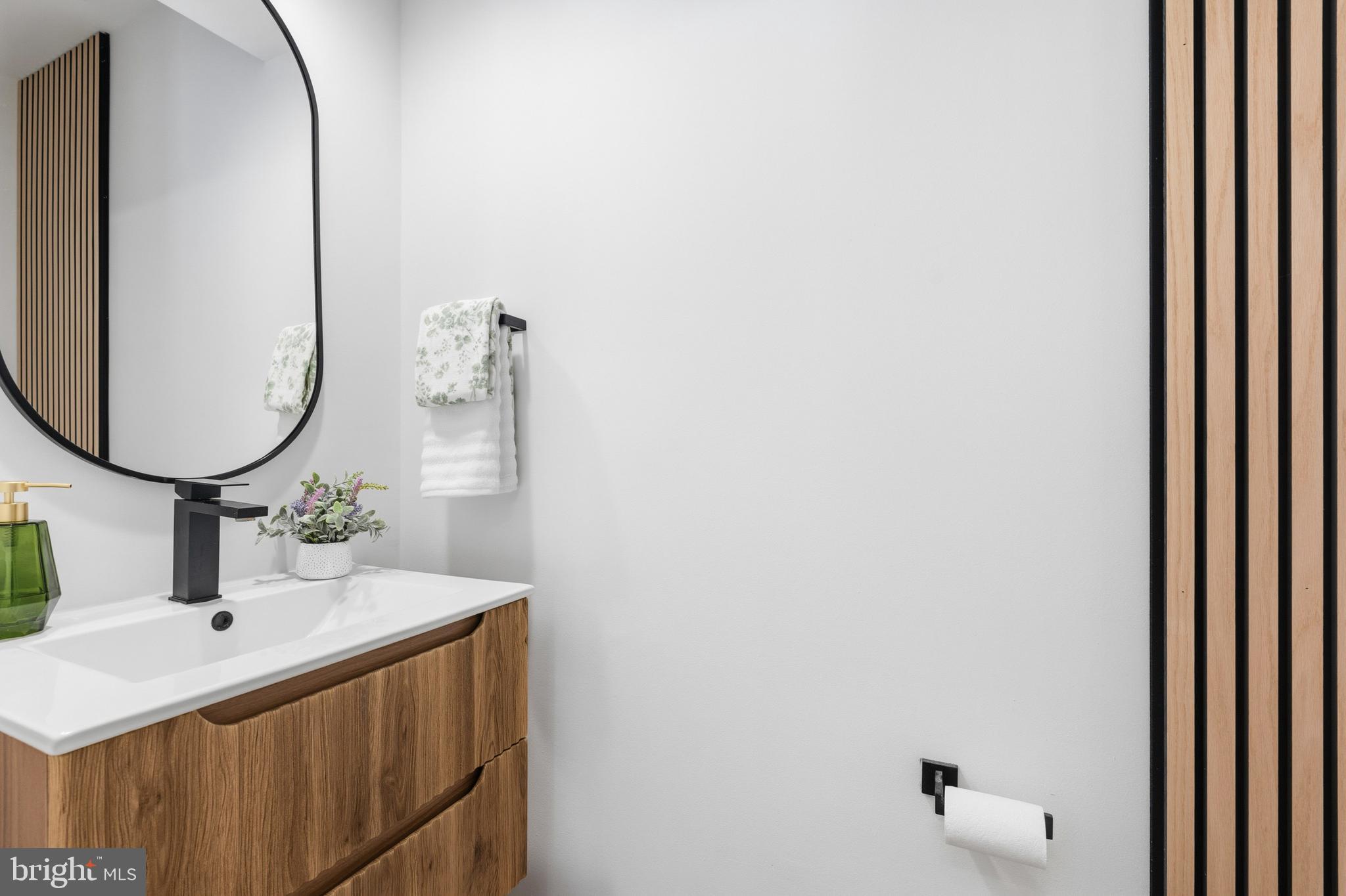 10029 DELLCASTLE ROAD