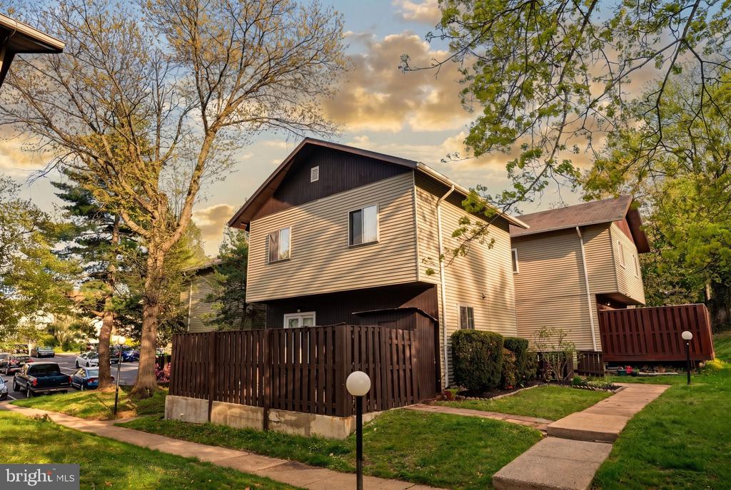 22 BENJI COURT 132