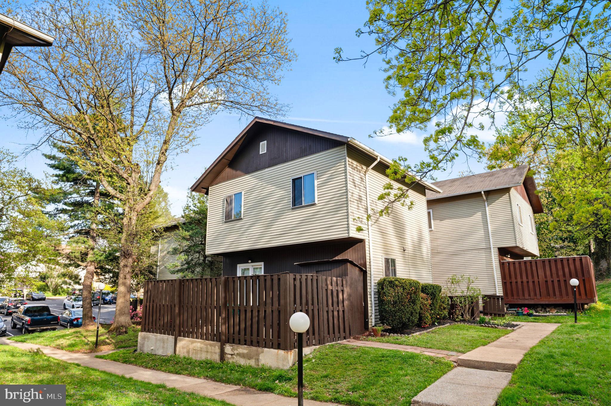 22 BENJI COURT 132