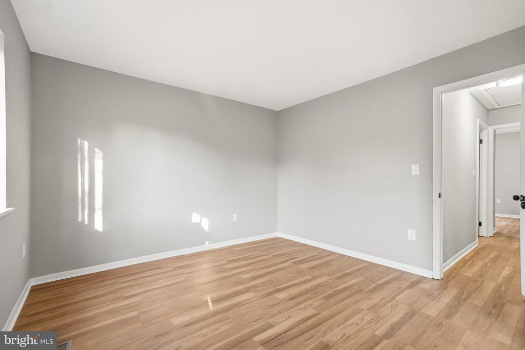 22 BENJI COURT 132