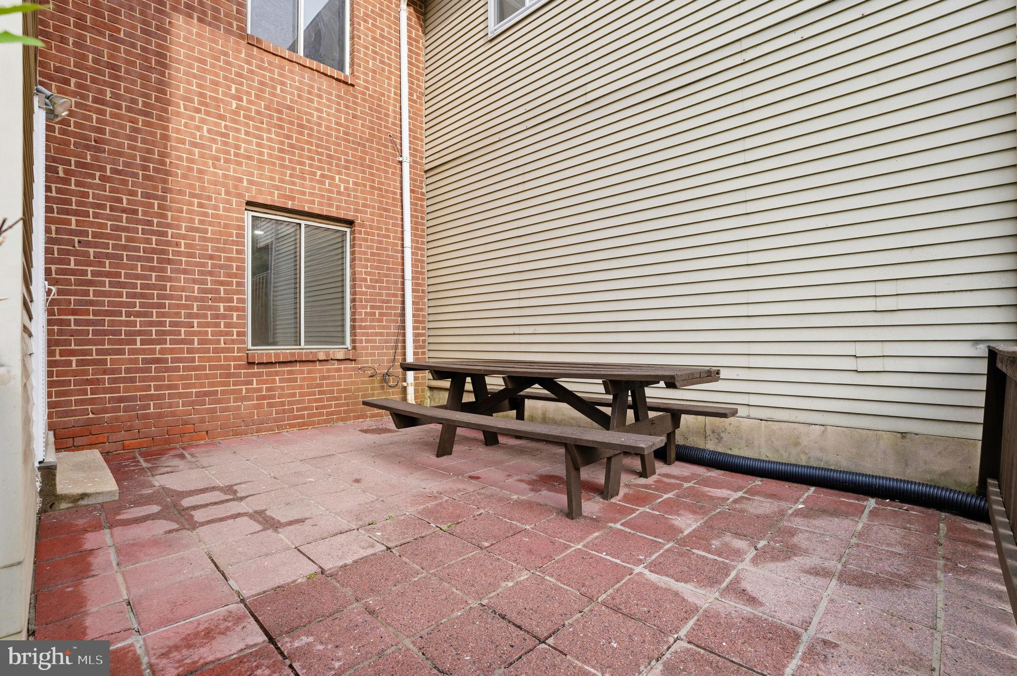 22 BENJI COURT 132
