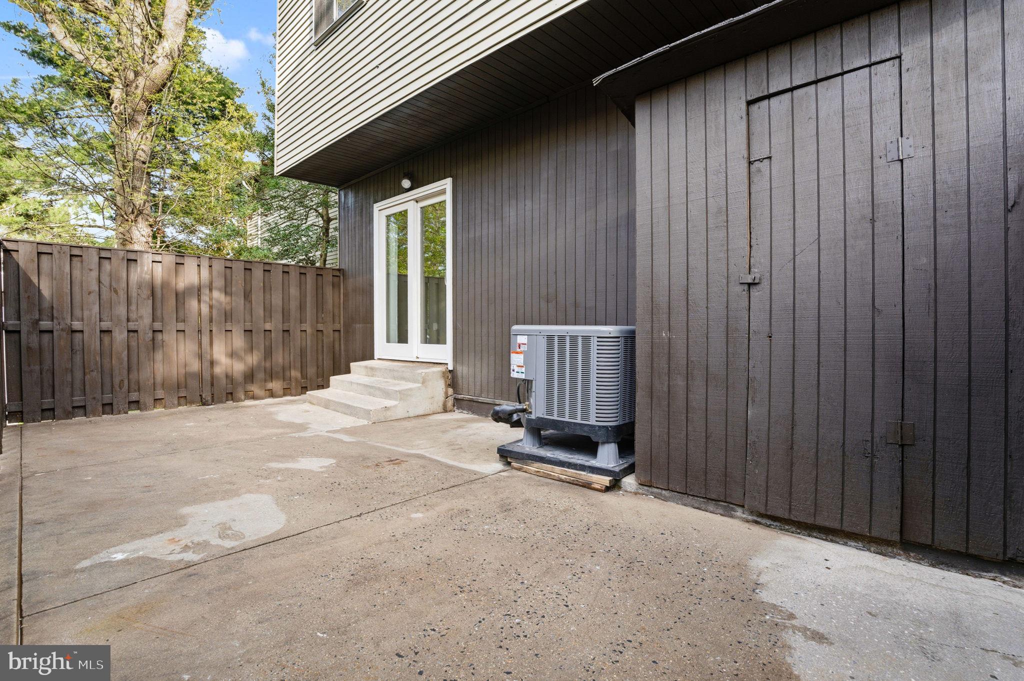 22 BENJI COURT 132
