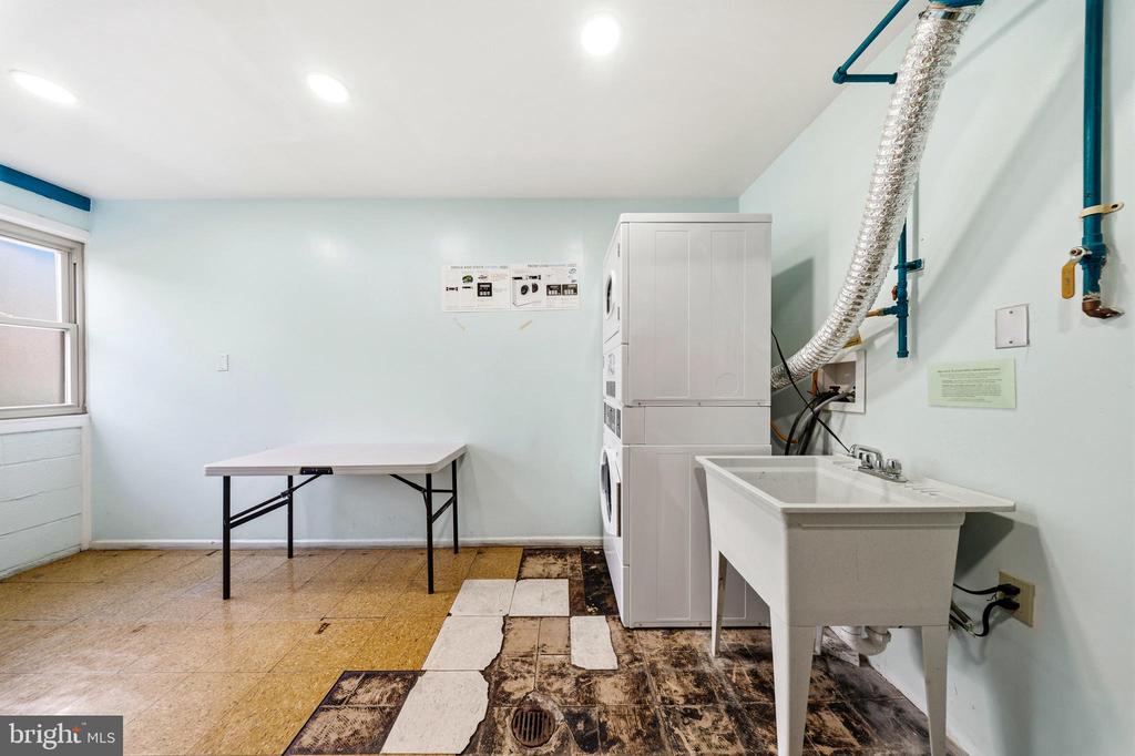 2202 GREENERY LANE Unit: 301-22