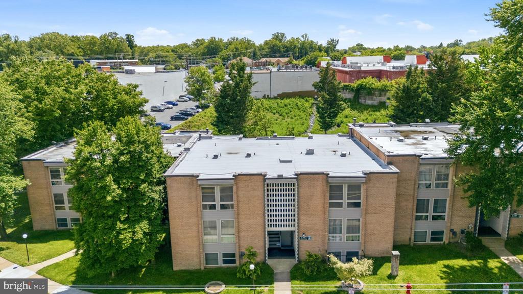2202 GREENERY LANE Unit: 301-22