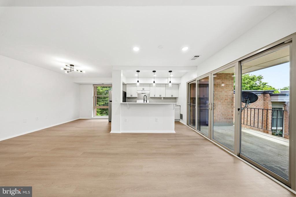 2202 GREENERY LANE Unit: 301-22