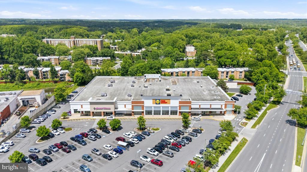 2202 GREENERY LANE Unit: 301-22