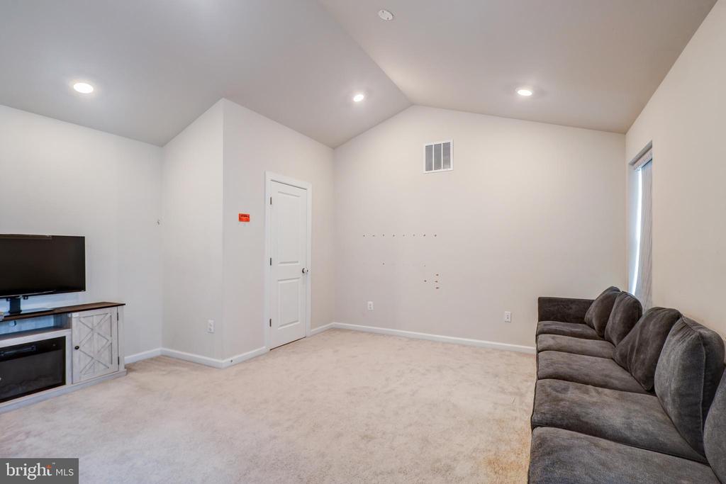 138 GARDEN CAPITAL WAY