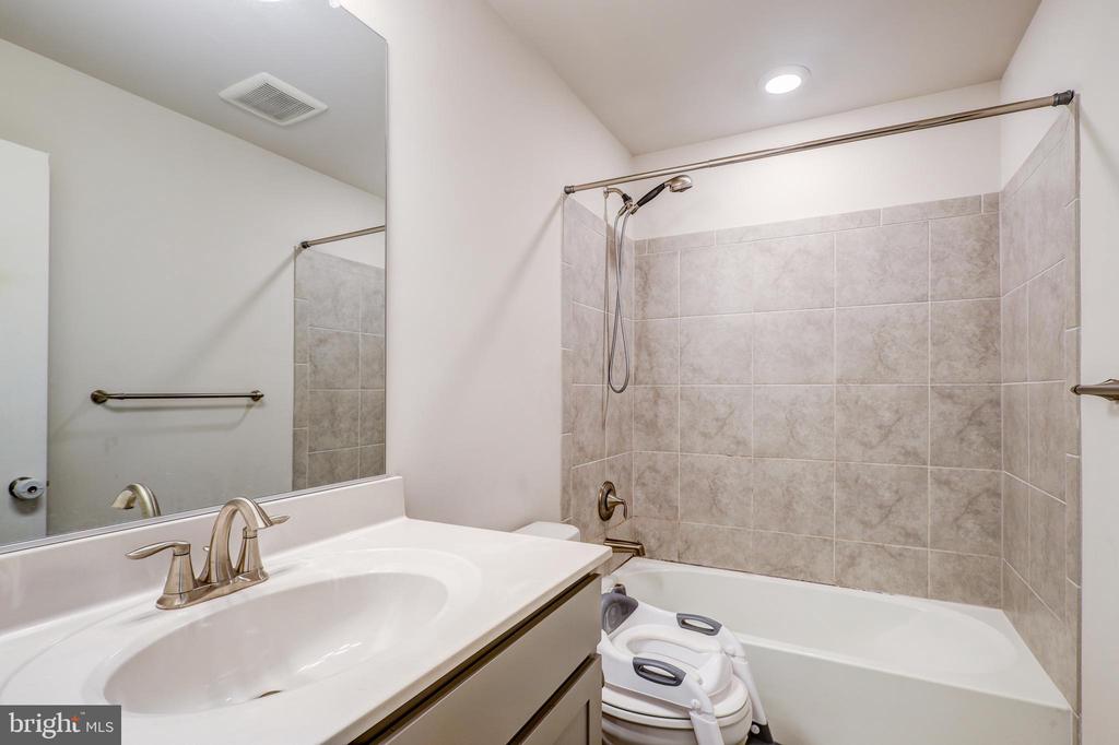 138 GARDEN CAPITAL WAY