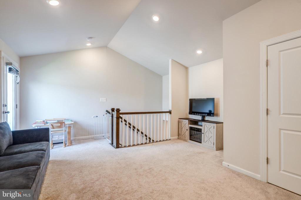 138 GARDEN CAPITAL WAY