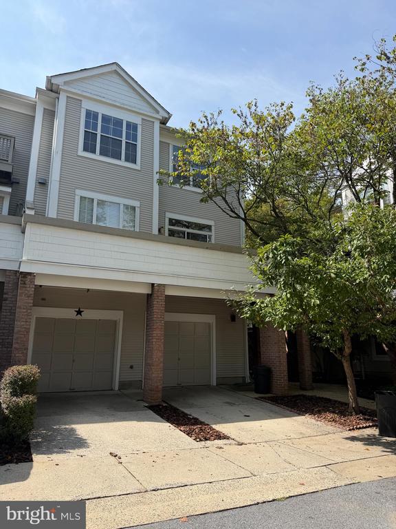 10344 ROYAL WOODS COURT